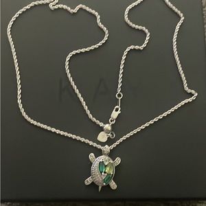 20 inch 14 karat white gold necklace, adjustable with Turtle pendant